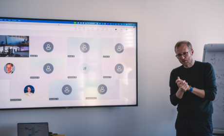 Z UC Berkeley zpět na FIS VŠE: Absolventi datového MBA sdíleli zkušenosti z AI Leadership Acceleratoru